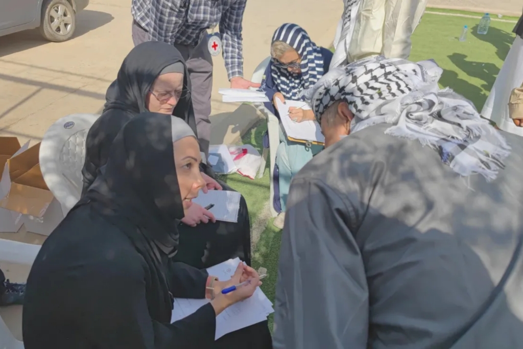 المليشيا تقتحم مقر الصليب الأحمر في صنعاء وتحتجز رئيسة البعثة وموظفين أجانب