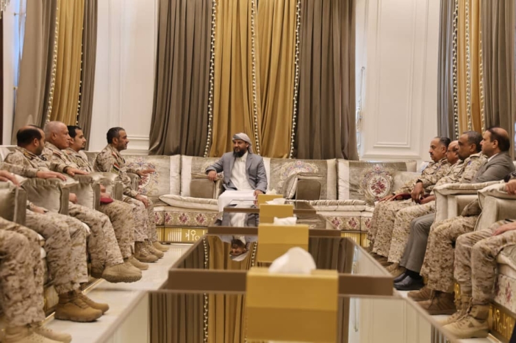 عضو المجلس الرئاسي &quot;عبدالرحمن المحرمي&quot; يقول إن سقوط الحوثيين &quot;بات وشيكًا&quot;