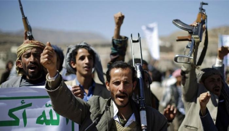 الحكومة تحذّر من أي تسوية هشة تلبي مطالب جماعة الحوثي وتسمح ببقاء الأسلحة في يدها