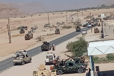 في ظل صمت رسمي مريب ...قوات الانتقالي تتقدم بلا مقاومة وتستحوذ على المطار والقصر الجمهوري والمعسكرات بوادي حضرموت