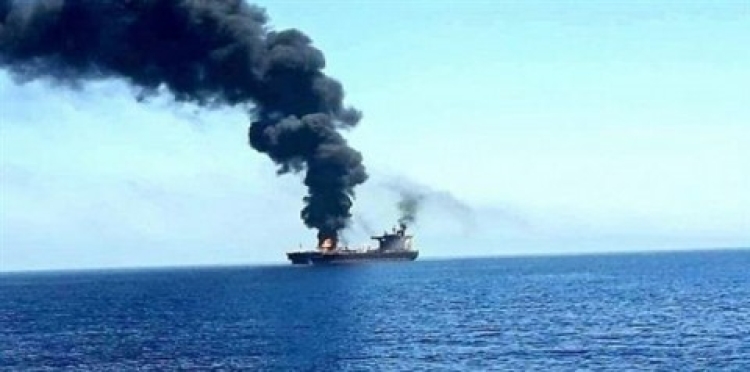 انفجارات بالقرب من سفينة شرق مدينة عدن