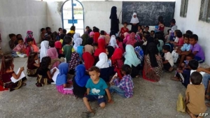 صورة تلخص المأساة.. أوضاع كارثية قد تحرم أجيال اليمن من التعليم