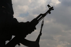 مسلحون يغتالون ضابطاً تابعاً لقوات طارق صالح في عدن
