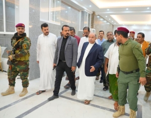 عضو الرئاسي سالم الخنبشي يتفقد أعمال صيانة القصر الجمهوري بالمكلا