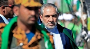 السفير الإيراني لدى الحوثيين يرفض المبادرة السعودية والتدخل الخارجي باليمن