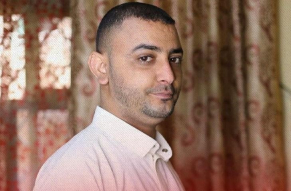 المليشيا تصدر حكما بسجن الصحفي محمد المياحي عام ونصف بسبب آرائه.. ومحاميه يؤكد: معنوياته صلبة كقلمه