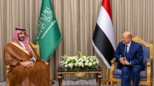 وزير الدفاع السعودي يسلم العليمي ملخص رؤية المملكة لإحلال السلام في اليمن