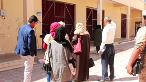 اللجنة الوطنية للتحقيق تزور سجن النساء في عدن