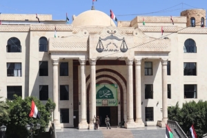 النيابة الجزائية بصنعاء تحيل تسعة يمنيين للمحاكمة بتهمة التخابر مع بريطانيا وسط استمرار حملة اعتقالات واسعة من قبل الميليشيا