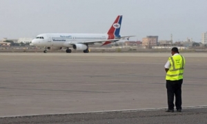 حكومة اليمن تعلن رفض مليشيا الحوثي فتح مطار صنعاء رغم الضمانات