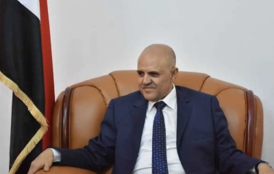 محافظ تعز &quot;المسافر الدائم&quot;.. المدينة تنهار وحقائبه لا تهدأ