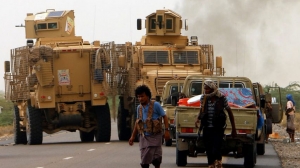 الحكومة تعترف بخطأ توقف معركة الحديدة وتتهم المجتمع الدولي بالتراخي مع الحوثيين