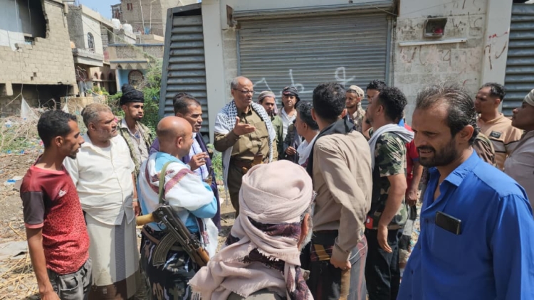 لجنة الرقابة الشعبية بتعز تطلع على إشكالات مياه صينة وتبحث حلولها مع السلطة المحلية
