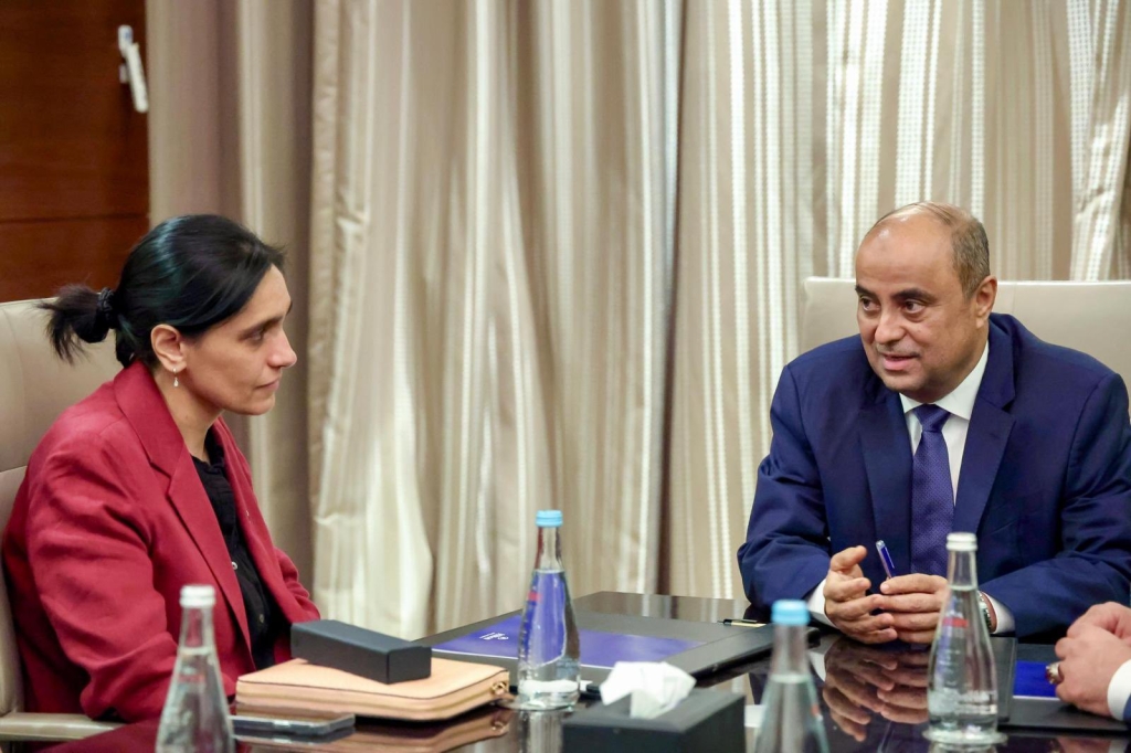 بريطانيا تؤكد دعمها لوحدة اليمن وسلامة أراضيه