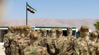 الجيش السوري يتسلم قاعدة الشدادي العسكرية بعد انسحاب القوات الأمريكية منها