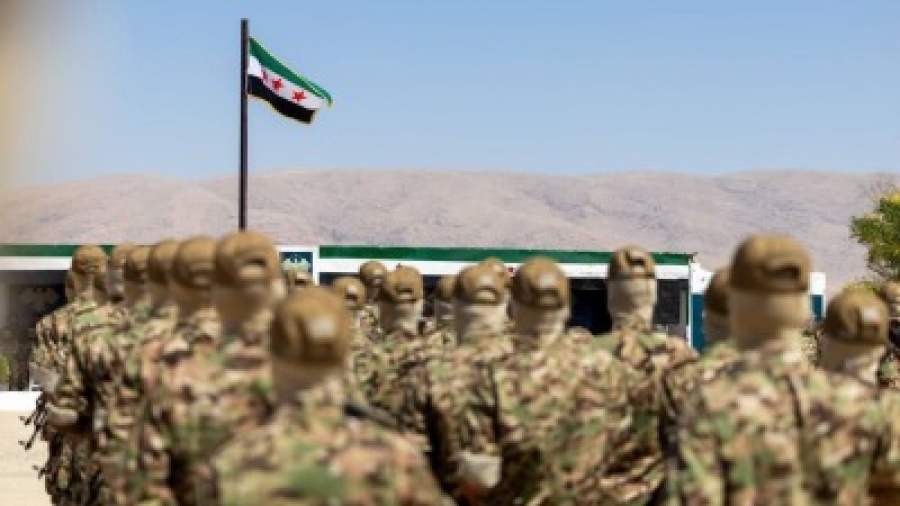 الجيش السوري يتسلم قاعدة الشدادي العسكرية بعد انسحاب القوات الأمريكية منها