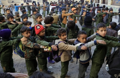 مدارس الحوثيين في اليمن... معسكرات تجنيد مبكّر