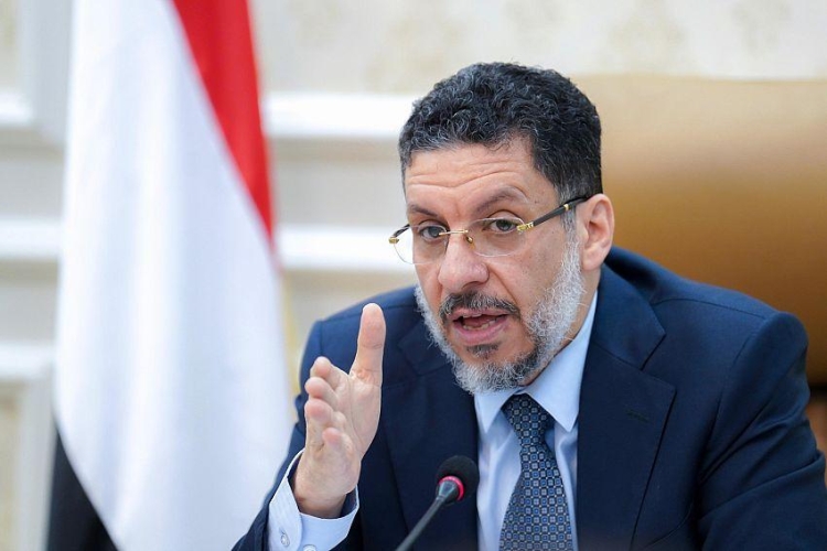 أحمد عوض بن مبارك يقدم استقالته من رئاسة الحكومة اليمنية