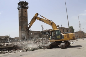 ادفعوا الأموال أو سيتم سجنكم… المليشيا تبتز تجار صنعاء لتمويل إعادة تأهيل المطار