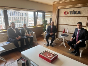سفير اليمن لدى أنقرة يبحث مع رئيس &quot;تيكا&quot; التركية دعم مشاريع المياه في تعز