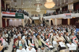 لقاء موسع لمشائخ ووجهاء وقيادات مديريتي مقبنة وجبل حبشي بتعز يؤكد على محورية المقاومة الشعبية