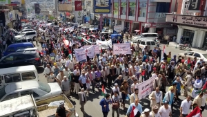 تعز اليمنية تحتفي بانتصارات المقاومة الفلسطنية