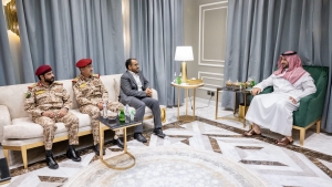 الحوثيون يصعدون ضد السعودية ويهددون باستهداف أرامكو ويؤكدون تشغيل مطار صنعاء دون إذن