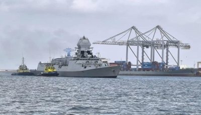 ميناء عدن يستقبل المدمرة الهندية INS Chennai تحمل إمدادات طبية كدعم إنساني لليمن