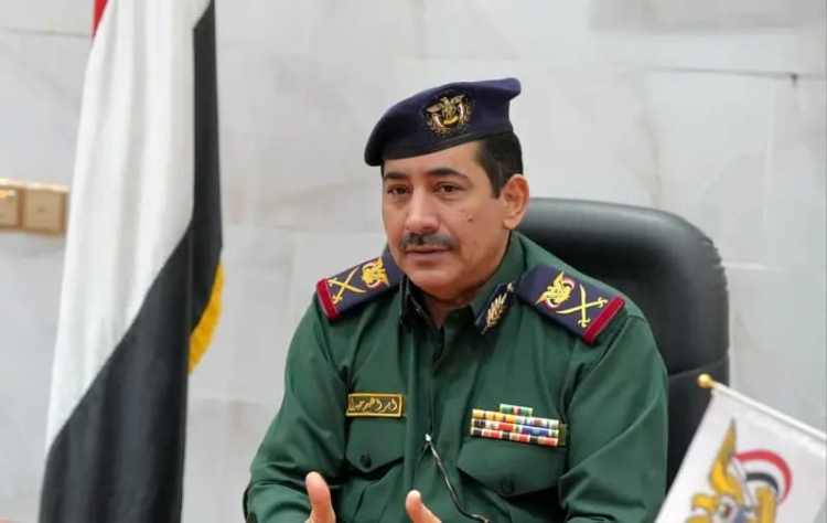 وزير الداخلية اليمنية: توحيد القرار العسكري والأمني أولوية لتعزيز استقرار اليمن