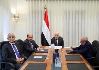 الرئيس العليمي يضع الدبلوماسية اليمنية أمام مستجدات المرحلة ويوجه بتوحيد الخطاب وحماية القرار