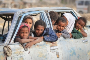 نزوح 1200 أسرة يمنية خلال الثلاثة الأشهر الماضية