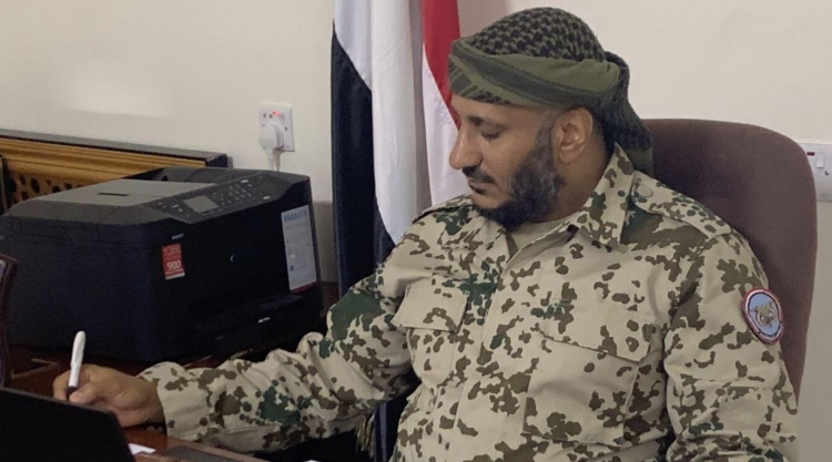 مصدران لتعز تايم: قوات طارق صالح تختطف مسؤول محلي في المخا