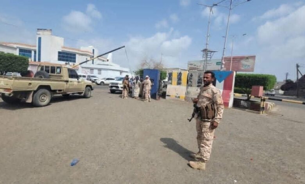 اجتماع أول مرتقب للحكومة في عدن والانتقالي يحذّر ويرفض وجود وزراء شماليين