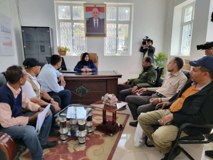 تدشين النظام المحاسبي في صندوق النظافة والتحسين بتعز