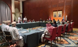 الوفد الحكومي المفاوض يتوجه إلى الأردن غدا لاستكمال عملية تبادل كشوفات الأسرى