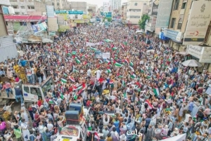 تظاهرات حاشدة في تعز ومُدن يمنية للمطالبة بوقف الإبادة والتجويع في غزة
