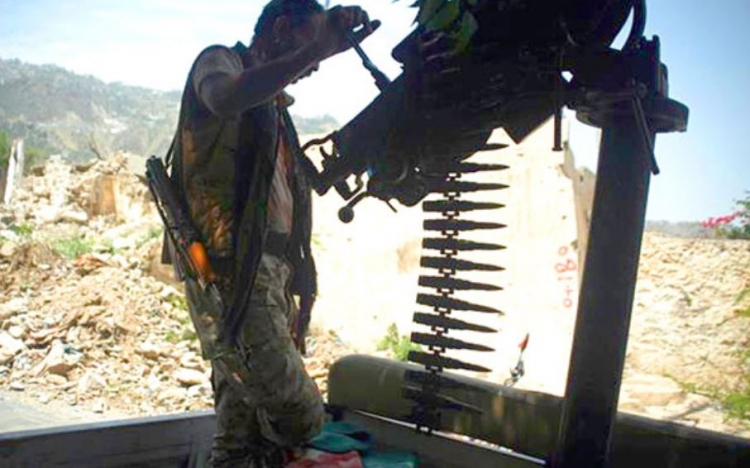 مواجهات بين الجيش والحوثيين غرب تعز