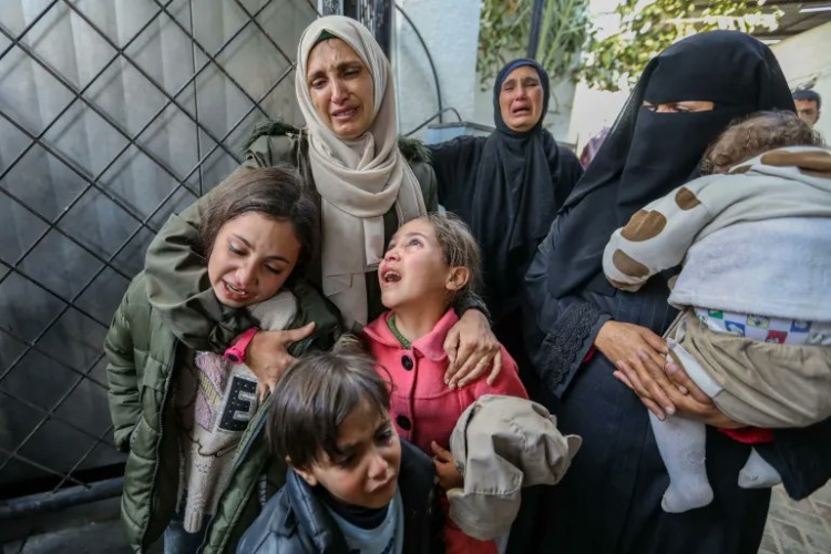 في يومهن العالمي.. غزة تنعى نحو 9 آلاف امرأة قتلن بدم بارد