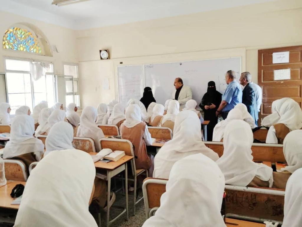 السلطة المحلية ترفض الإعتراف باستمرار إضراب المعلمين وتسيّر العملية التعليمية بالمتطوعين