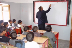نقابة المعلمين: أكثر من 350 معلماً مختطفاً في سجون جماعة الحوثي يعيشون ظروفاً قاسية
