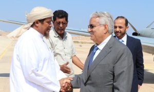 رئيس جهاز أمن الدولة يصل المهرة في زيارة ميدانية تهدف إلى تعزيز التنسيق الأمني