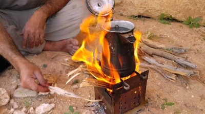 الحطب .. وسيلة اليمنيين الوحيدة في ظل انعدام الغاز المنزلي
