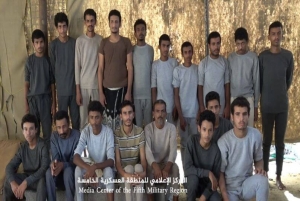 الجيش الوطني يعلن أسر 18 حوثياً بجبهة عبس في حجة