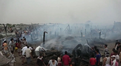 حريق مدمر يلتهم عشرات المنازل في الحديدة(فيديو)