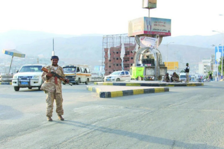 السلطة المحلية في وادي وصحراء حضرموت تطلق حملة شاملة لمنع حمل السلاح وتعزيز الأمن