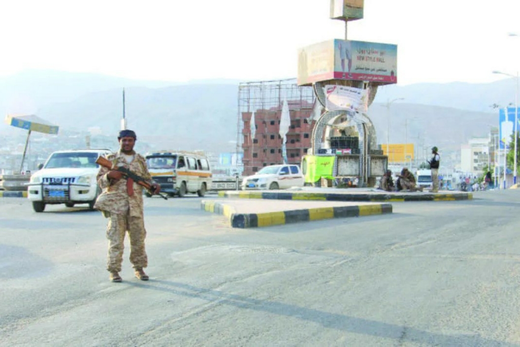 السلطة المحلية في وادي وصحراء حضرموت تطلق حملة شاملة لمنع حمل السلاح وتعزيز الأمن