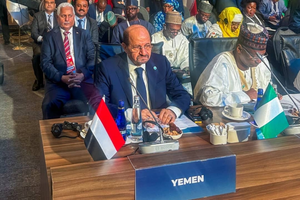 وزير الخارجية اليمني: إيران تدعم الحوثيين وتدخلهم في تصعيد جديد يُعمق الأزمة