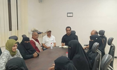 رابطة أمهات المختطفين تطالب اللجنة الوطنية للتحقيق بالكشف عن مصير المخفيين في عدن