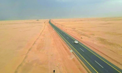 وزارة الدفاع تعلن تعليق مؤقت لحركة السير في الخط الدولي الرابط بين محافظتي مأرب وحضرموت لأسباب أمنية