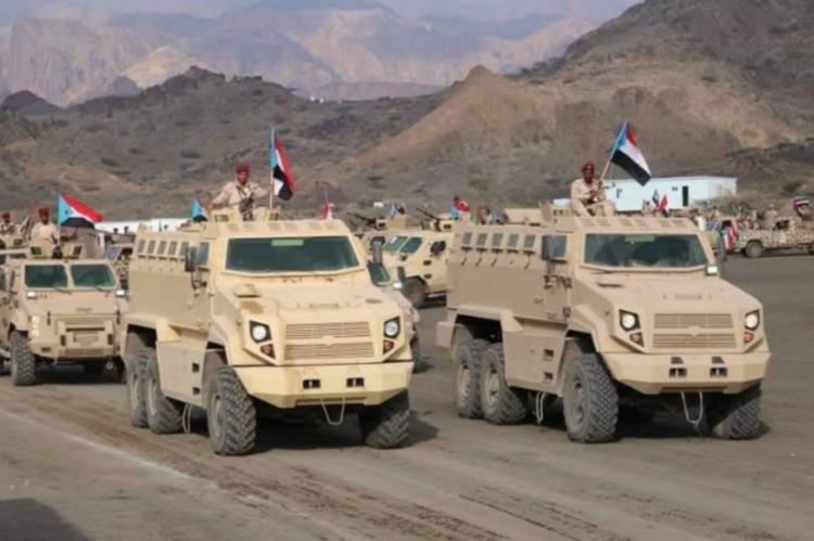 موقع انتلجنس أونلاين: حضرموت على حافة الحرب مع سباق نفوذ سعودي - إماراتي يقرب المحافظة من مواجهة مفتوحة